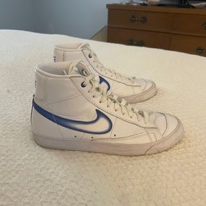Nike Blazer Mid ‘77 Size 9